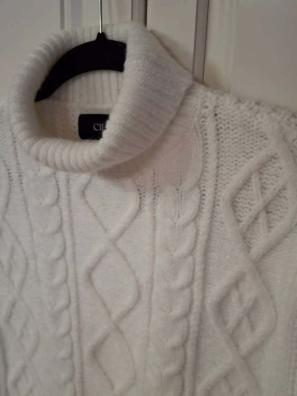 Cider Ivory Cable Knit Turtleneck Sweater Vest - Picture 4 of 13